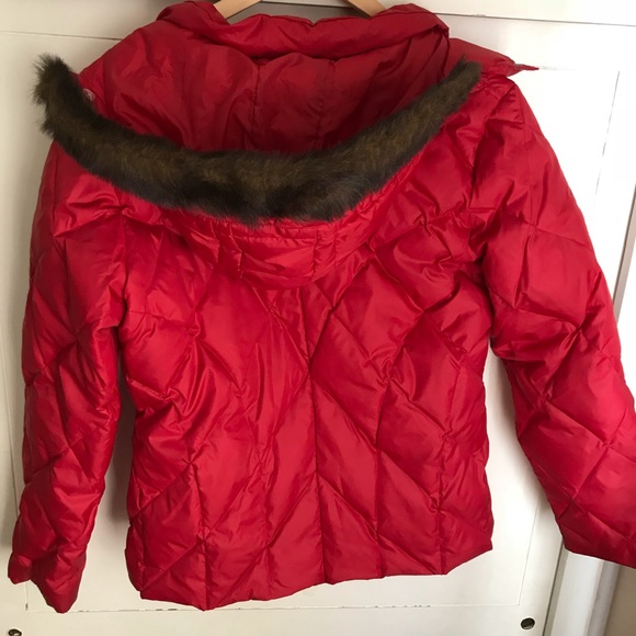 i.e. Relaxed Red Puffy Jacket - Picture 3 of 6